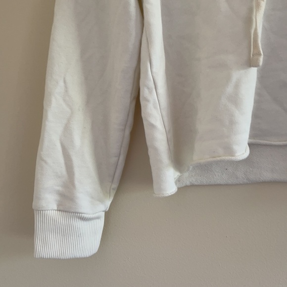 Stylish Crop Top Sweatshirt! - Picture 5 of 6